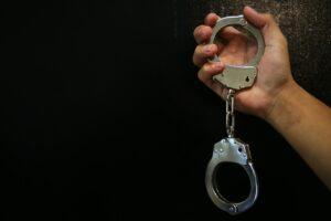 избежать уголовной ответственности
